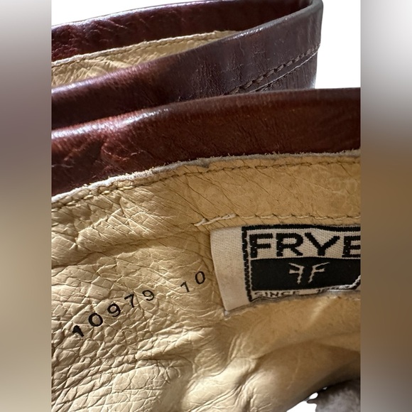FRYE LEATHER ZIPPER ANKLE Distressed BOOTS SIZE 8B B2 - Picture 5 of 8